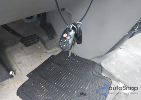 2004 Toyota Sienna Ce/Le из США, поврежденный, VIN 5TDZA23C74S023140